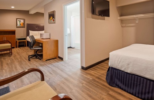 Ridgecrest Hotel | Motel 6 Ridgecrest, CA - China Lake