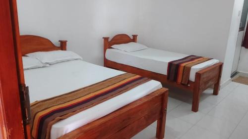 Trincomalee Hotel | Motel Apple Five