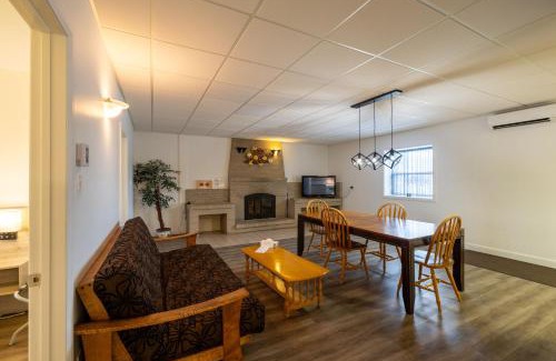 Ste Anne de Beaupre Hotel | Motel Et Condo Chez Charley