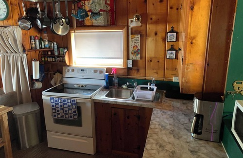 Hale Cabin | Mother Moon Cottage - Lakefront