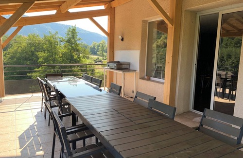 Saint-Vincent House | Moulin de la ribeyre gîte for 15 people 17 kms from puy en velay