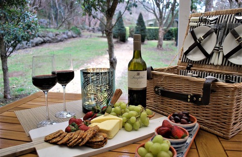 Mount Tomah House | Mount Tomah Huntington Lodge - peaceful & picturesque Hamptons styled hideaway