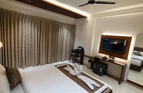 Bhilar Hotel | Mountain Berries Resort