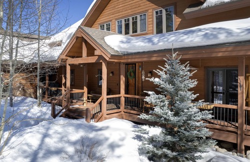 Granby House | Mountain cabin near slopes w/hot tub