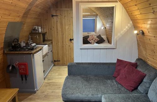 Marshbrook House | Mountain Edge Resort Mega pod 3 with Hot Tub