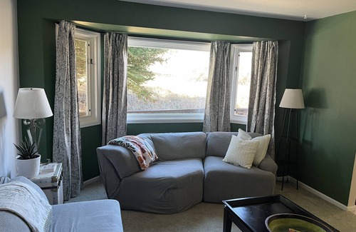 Glenwood Springs House | Mountain Escape ENTIRE HOME 5 Bedrooms, 5 Beds, 3.5 Bath Close to Aspen Snowmass