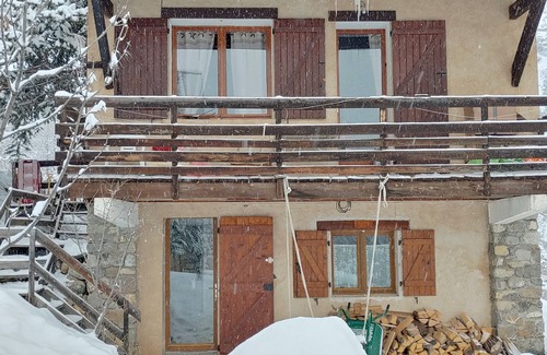 La Condamine-Chatelard Ski Chalet | Mountain chalet
