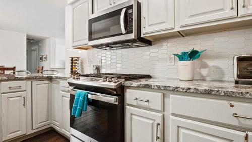 Leadville North House | Mountain Home with Amazing Views and Hot Tub