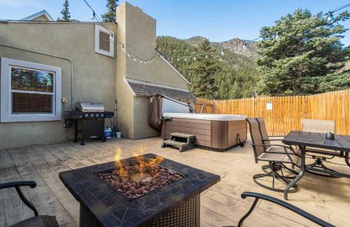 Cascade House | Mountain Retreat Hot Tub & Fire Pit with Views
