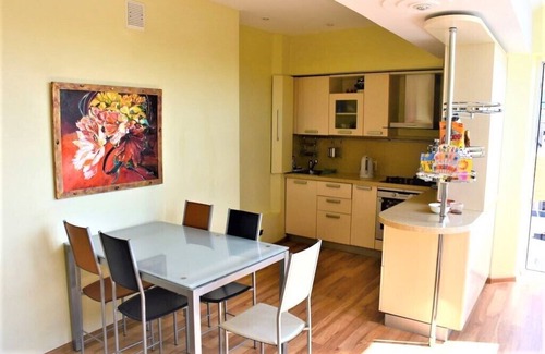 Almaty Apartment | Mountain view enjoy in the middle of the life of Almaty