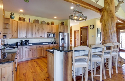 Marshall House | Mountain View & Fire Pit: Rustic Marshall Getaway!