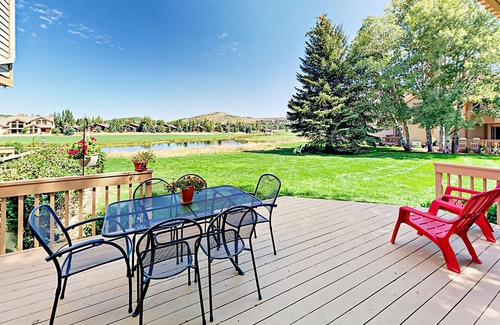 Park Meadows Condo | Mountain-View Park Meadows Condo - Walk to Rec Center & Shuttle Stop