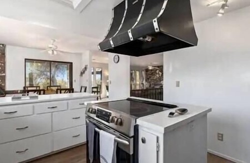 Rough and Ready House | Mountain View Retreat: Your Perfect Getaway