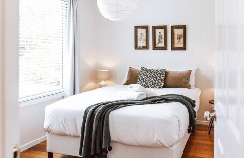 Falmouth House | Mountain View - Sealladh Beinne