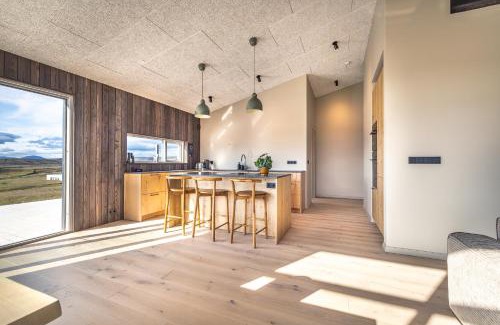Selfoss Apartment | Mountain View Villa