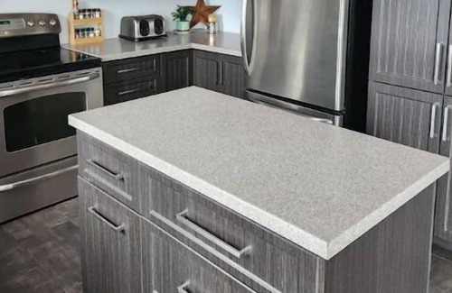 Papineau Regional County Municipality House | Mountain View with a HotTub, 7 mins-LacSimon