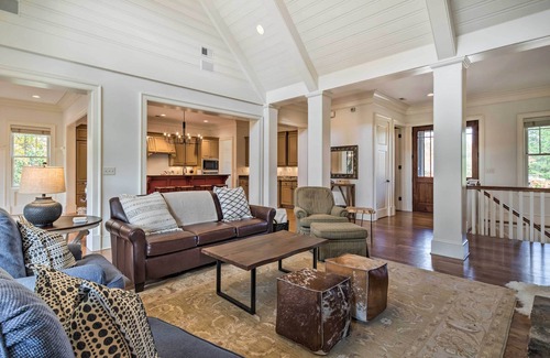 Mill Spring House | Mountain Views! Home in Bright's Creek Golf Club