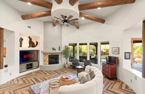 Pinnacle Peak House | Mountain Views - Pool - Games - YogaDeck