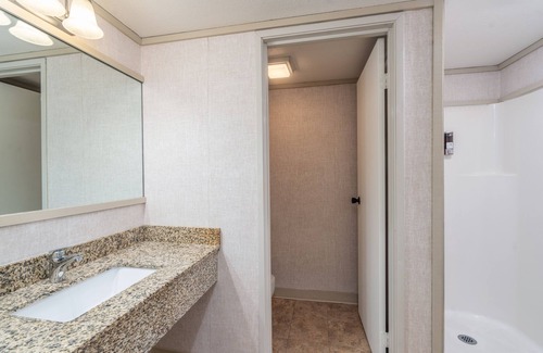 Telluride Apartment | Mountainside Inn 301 1 Bedroom Hotel Room by Alpine Lodging Telluride