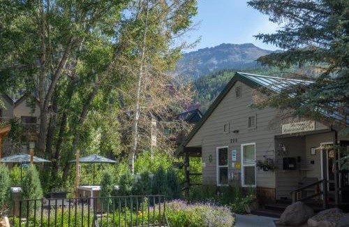 Telluride Hotel | Mountainside Inn 320 by Alpine Lodging Telluride