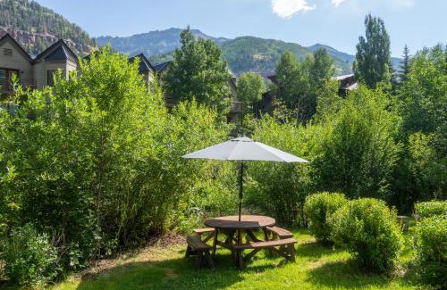 Telluride Hotel | Mountainside Inn 421 by Alpine Lodging Telluride