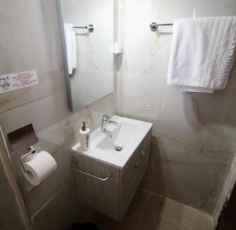 Perama Apartment | Mouse Island View Studios