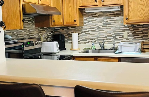Sevierville Condo | Moutain Top Condo close to Pigeon Forge Gatlinburg & National Park. Pet Friendly
