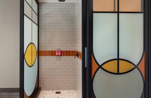 Bowery Hotel | Moxy NYC Lower East Side