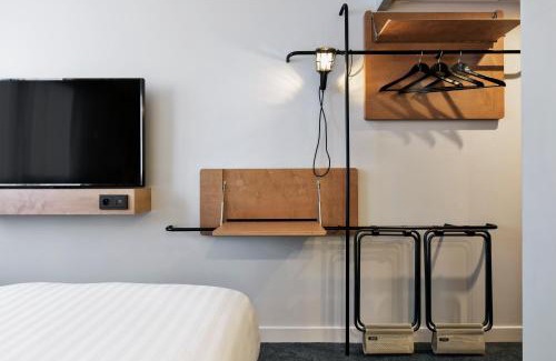 Quartier Saint-Ambroise Hotel | Moxy Paris Bastille