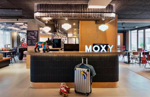 Quartier Saint-Ambroise Hotel | Moxy Paris Bastille