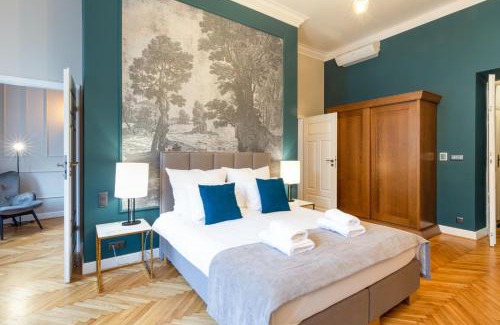 Old Town Apartment | MR 3 Apartments