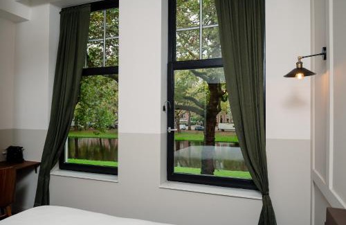 Delfshaven Hotel | Mr.Lewis Rotterdam