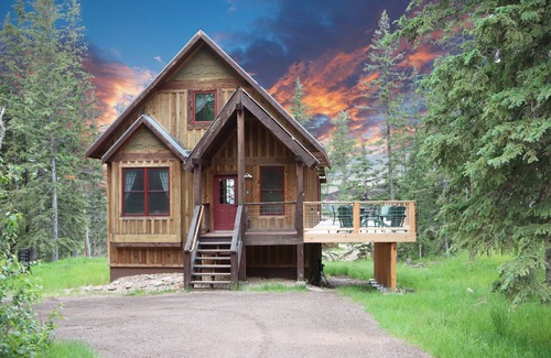 Lead Cabin | Mtn Cabin*Spa*Arcade*ATV*Hiking*Trails*Exploring