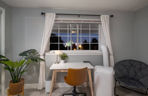 West University House | Mtn+City Views 4BR Firepit FamilyRetreat NearUNR