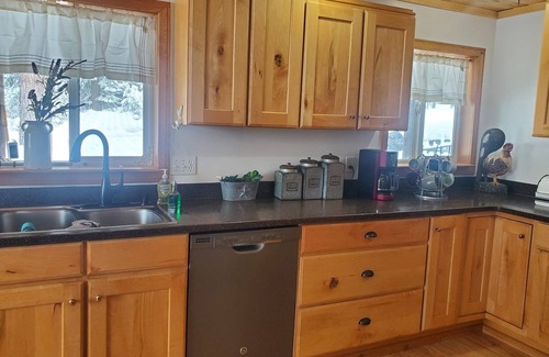 Bayfield House | Mtn home, fully furnished 3 bedrooms, 2 large bathrooms.