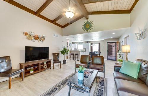 Oak Creek Apartment | Mtn-View Condo with Hot Tub Access in Sedona!