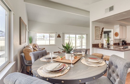 Palm Desert House | Mtn-View Getaway w/Pool: 4 Mi to Dtwn Palm Desert