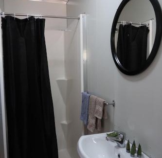 Derby Hotel | Mud Crab Motel