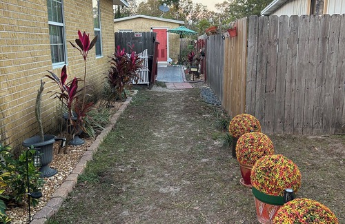 Nichols Cottage | Mulberry Garden Cottage