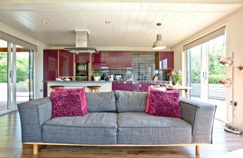 Cheddar House | Mulberry Lodge