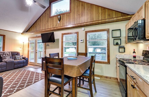 Russellville Cabin | Multi-Level Bonneau Cabin: Walk to Lake!