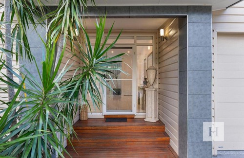 Murrays Beach House | Murrays Lakeshore Getaway