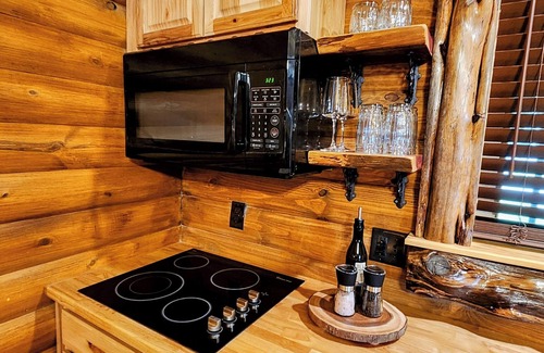 Mid America Cabin | Music Mountain Retreat Cabin A