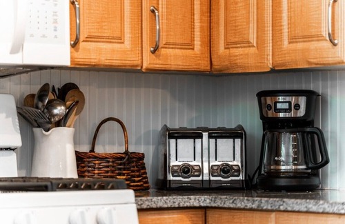 Bala Cabin | Muskoka-Waterfront, Beach, Sauna, Slide, Firepit