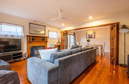 Rotorua House | Mutts MTBs & Mud Pools