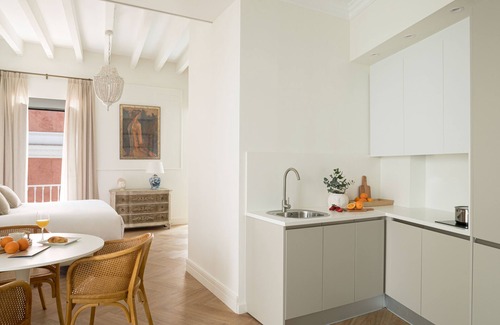 El Arenal Apartment | MYLU SUITES by PUERTA CATEDRAL