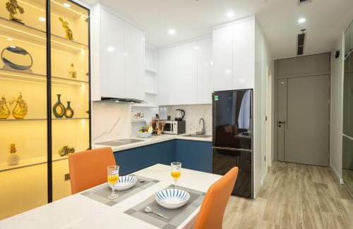 Cong Vi Apartment | Myrcella Urban Apartment