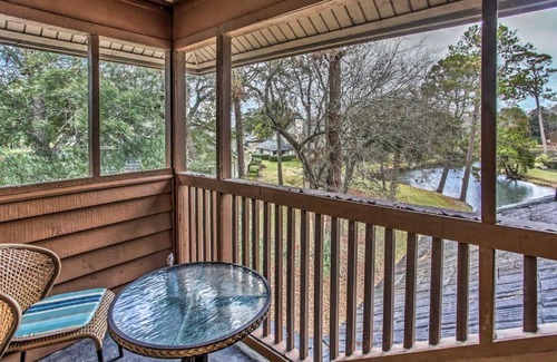 Arcadian Shores Apartment | Myrtle Beach Condo with Pool Less Than half Mi to Beach!