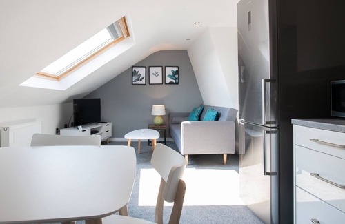 Hull Apartment | Myuksuites