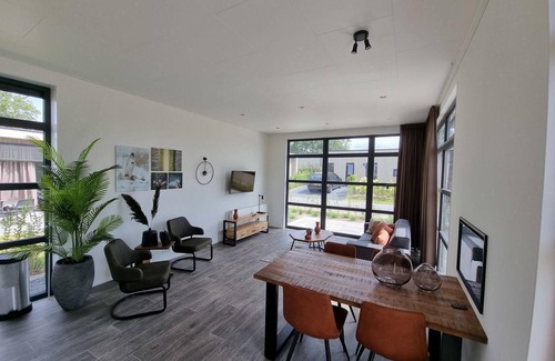 Biddinghuizen House | n/a